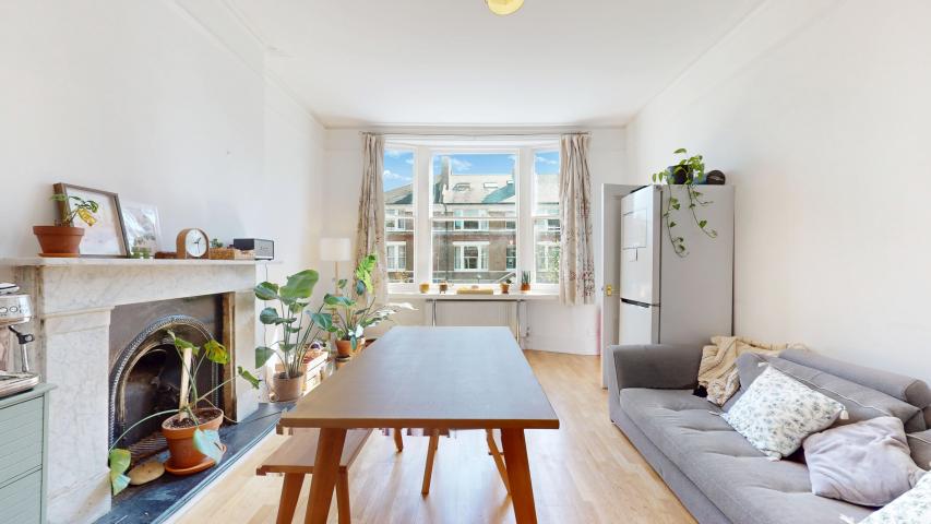 			2 Bedroom, 2 bath, 1 reception Flat			 Birchington Road, West Hampstead